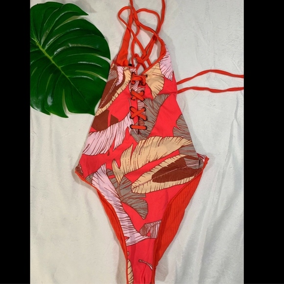 NEW MAAJI Cayenne Heavenly Reversible One-Piece Swimsuit [SZ Small ]‎ - Picture 7 of 8